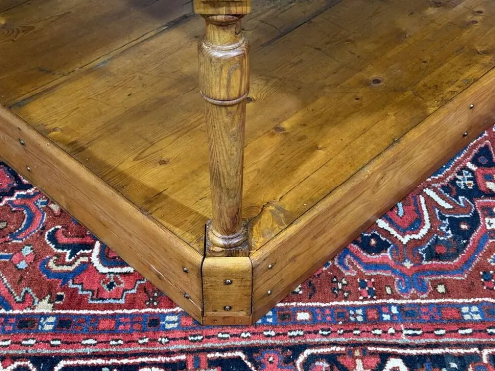Table de métiers 19ème en sapin d'origine anglaise