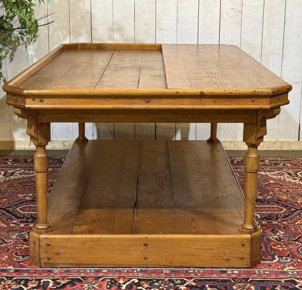 Table de métiers 19ème en sapin d'origine anglaise