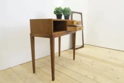 Table d'entrée en hêtre, années 1960
