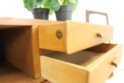 Table d'entrée en hêtre, années 1960