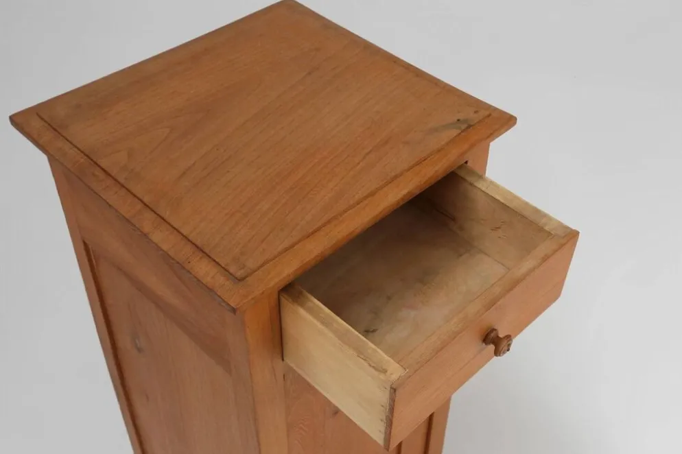 Table de nuit Art Déco en bois de pin, France, années 1930