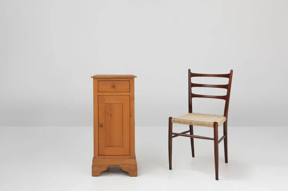 Table de nuit Art Déco en bois de pin, France, années 1930