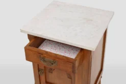 Table de nuit Art Déco en chêne avec plateau en marbre de Carrare, France années 1930