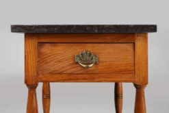 Table de nuit Art Déco française avec plateau en pierre bleue, années 1920
