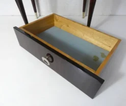 table de nuit chevet en bois laqué et laiton