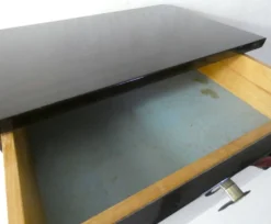 table de nuit chevet en bois laqué et laiton