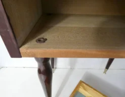 table de nuit chevet en bois laqué et laiton