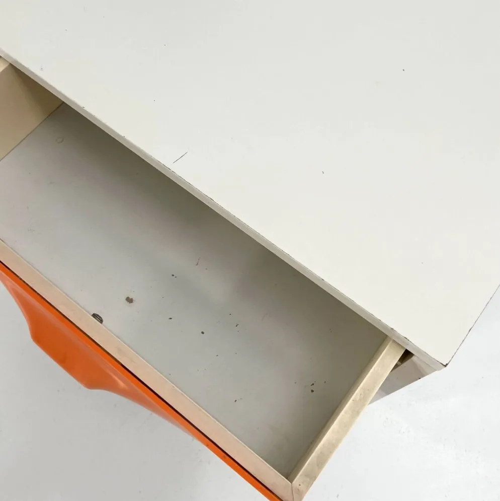 Table de nuit DF 2000 par Raymond Loewy pour Doubinsky Frères, 1960