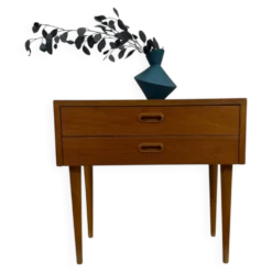 Table de nuit en teck danois avec deux tiroirs, 1960
