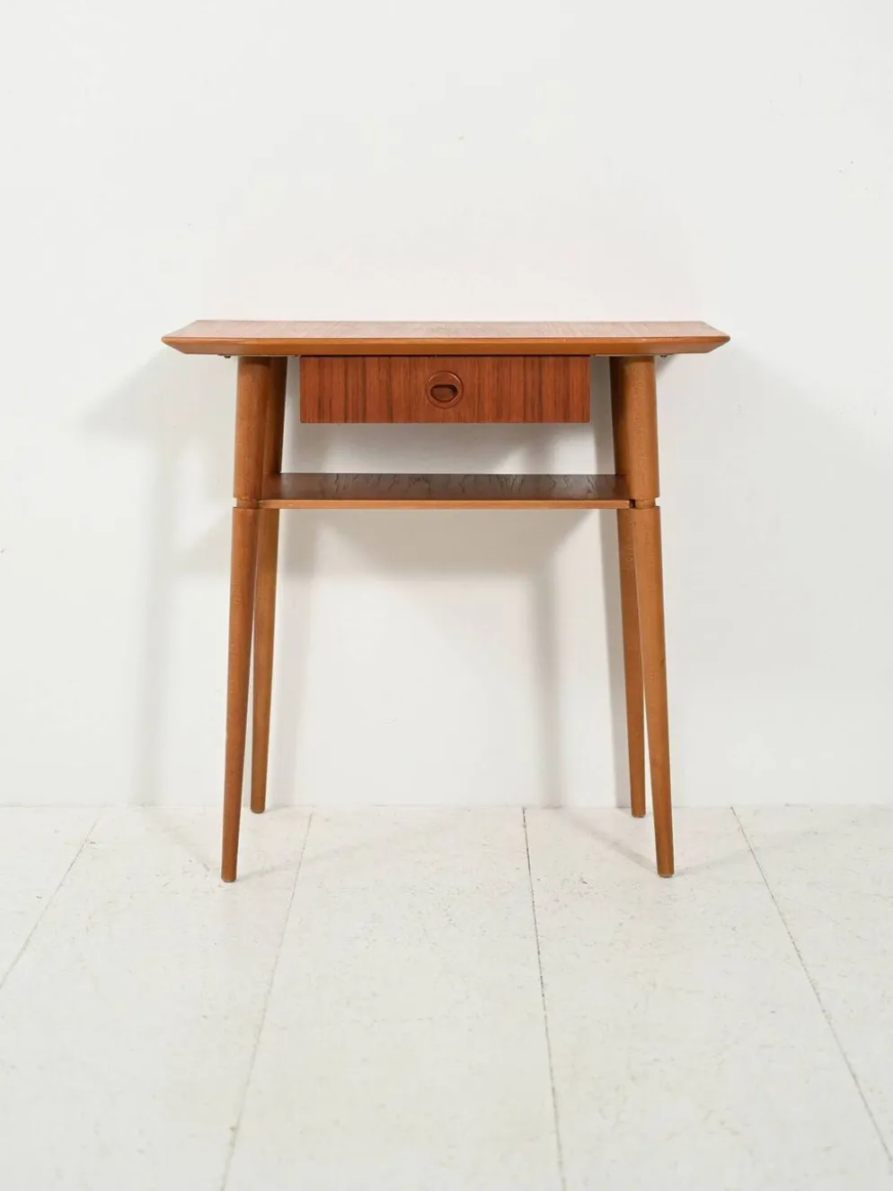 Table de nuit en teck scandinave des années 1960