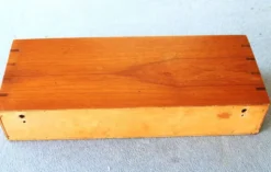 Table de nuit flottante en bois de teck par A. Ahlström Osakeyhtiö Warkhous