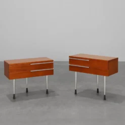 Table de nuit française moderne du milieu du siècle en placage teal et chrome, années 1960.