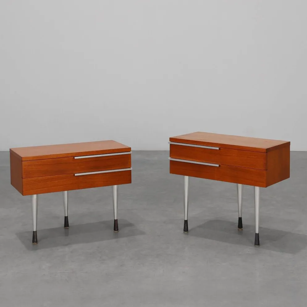 Table de nuit française moderne du milieu du siècle en placage teal et chrome, années 1960.