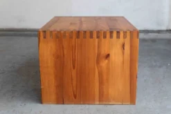 Table de nuit par Ate van Apeldoorn