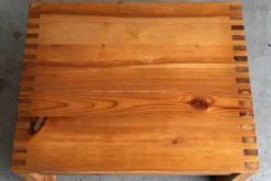 Table de nuit par Ate van Apeldoorn