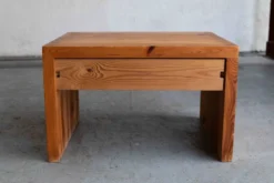 Table de nuit par Ate van Apeldoorn