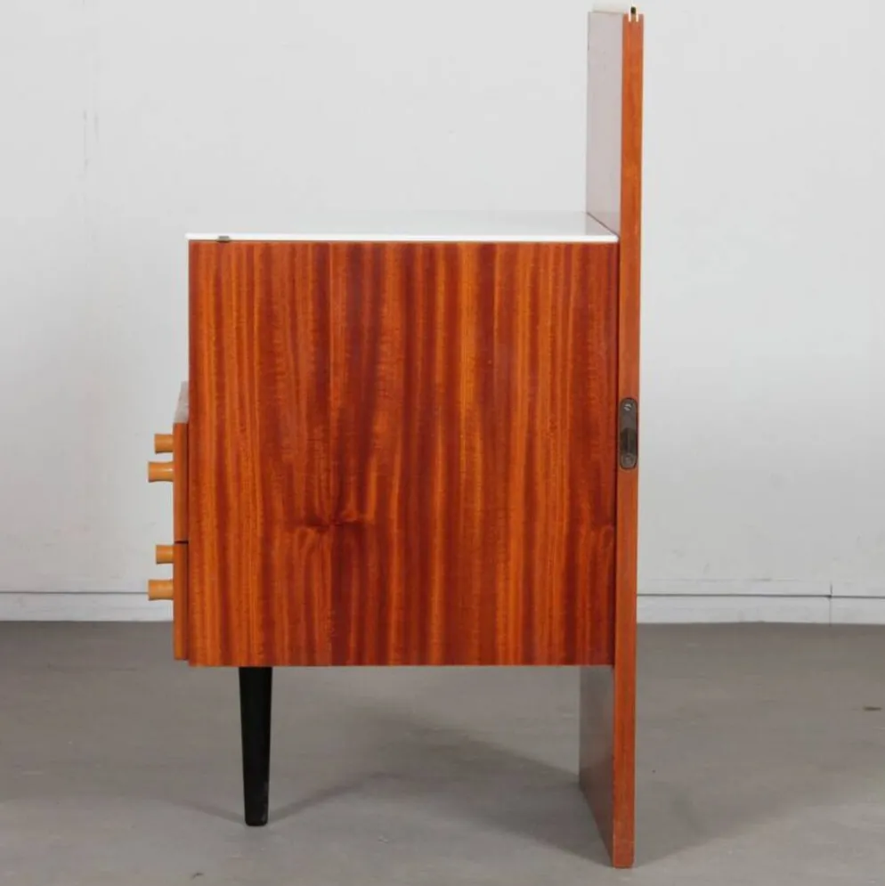 Table de nuit par Mojmir Pozar pour UP Zavody, 1960