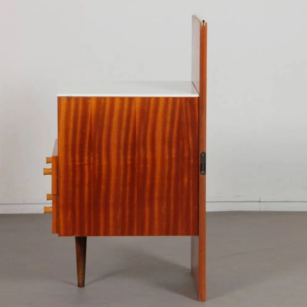 Table de nuit par Mojmir Pozar pour UP Zavody, 1960