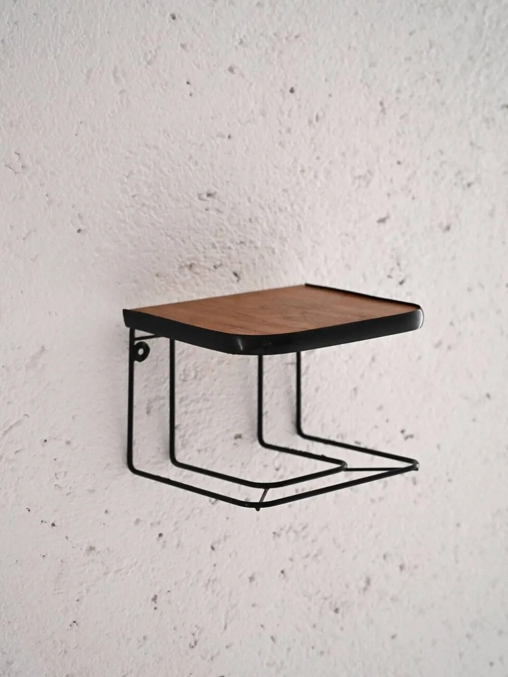 Table de nuit suspendue en teck et métal
