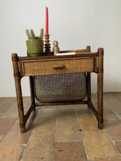 Table de nuit, table d’appoint