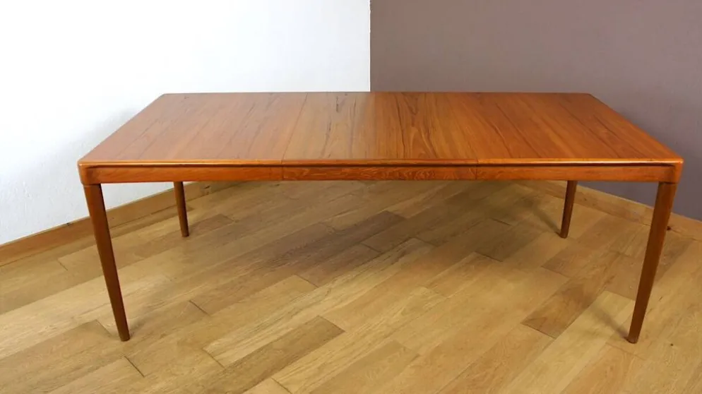 Table de Repas Danoise en Teck de Henry Walter Klein Édition Bramin 1960