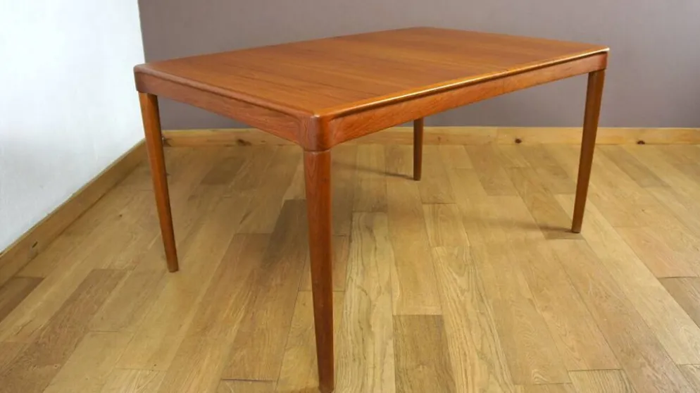 Table de Repas Danoise en Teck de Henry Walter Klein Édition Bramin 1960