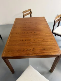 Table de repas extensible design italien 60 palissandre géométrique