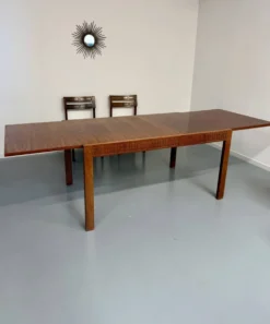 Table de repas extensible design italien 60 palissandre géométrique