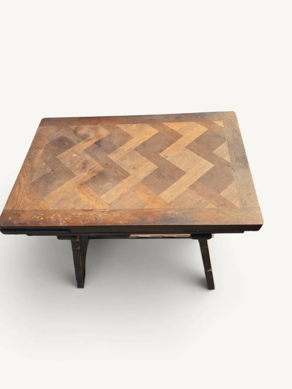 Table de repas extensible rustique en chêne parqueté