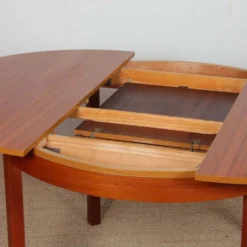 Table de repas ronde extensible en teck, 1970