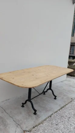 Table de restaurant bistrot en fonte -1m76