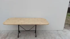 Table de restaurant bistrot en fonte -1m76