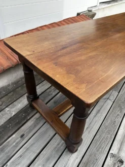 Table de salle à manger