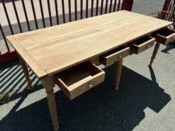 Table de salle à manger