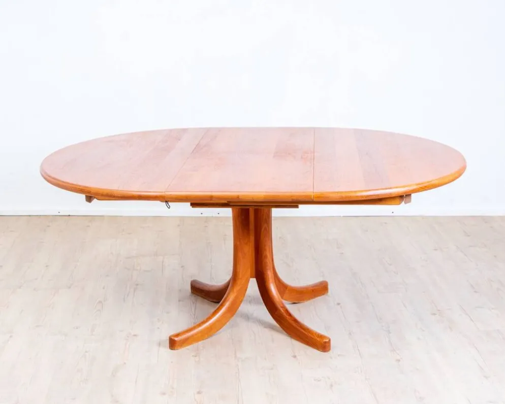 Table de salle à manger années 70 en teck massif, au design scandinave