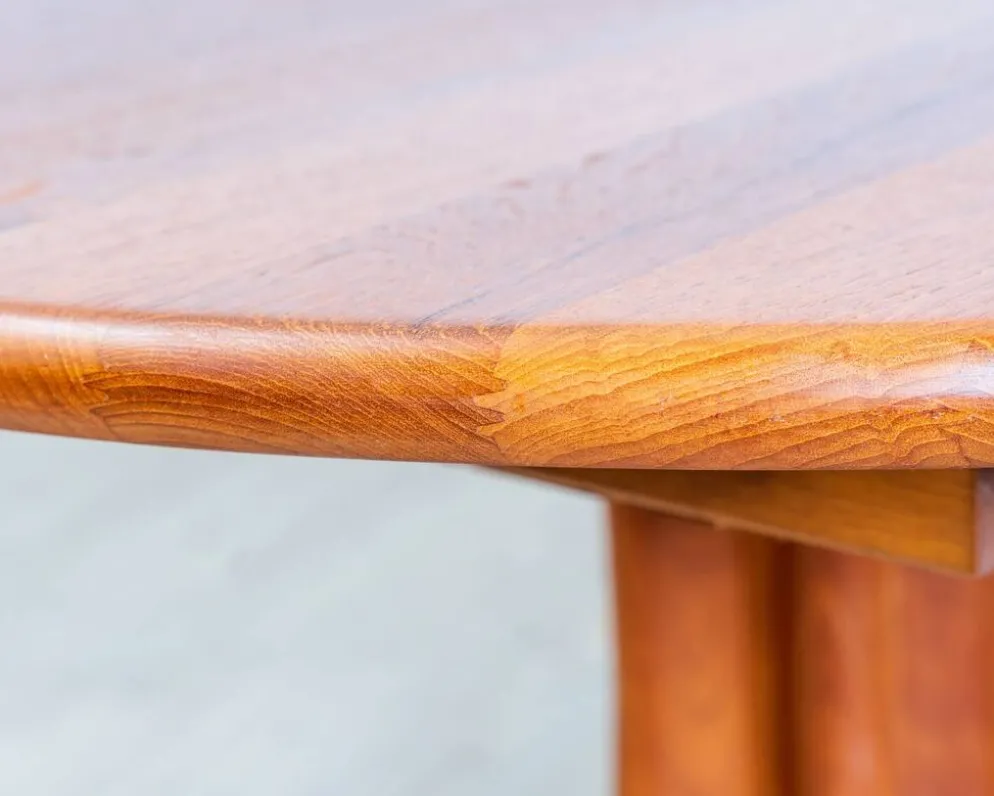 Table de salle à manger années 70 en teck massif, au design scandinave
