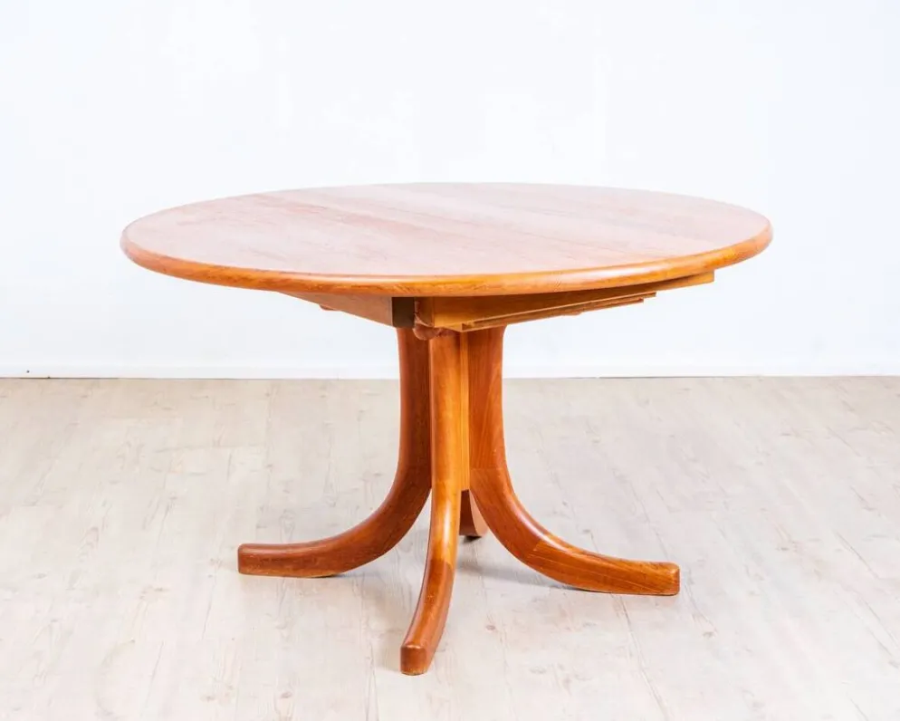 Table de salle à manger années 70 en teck massif, au design scandinave