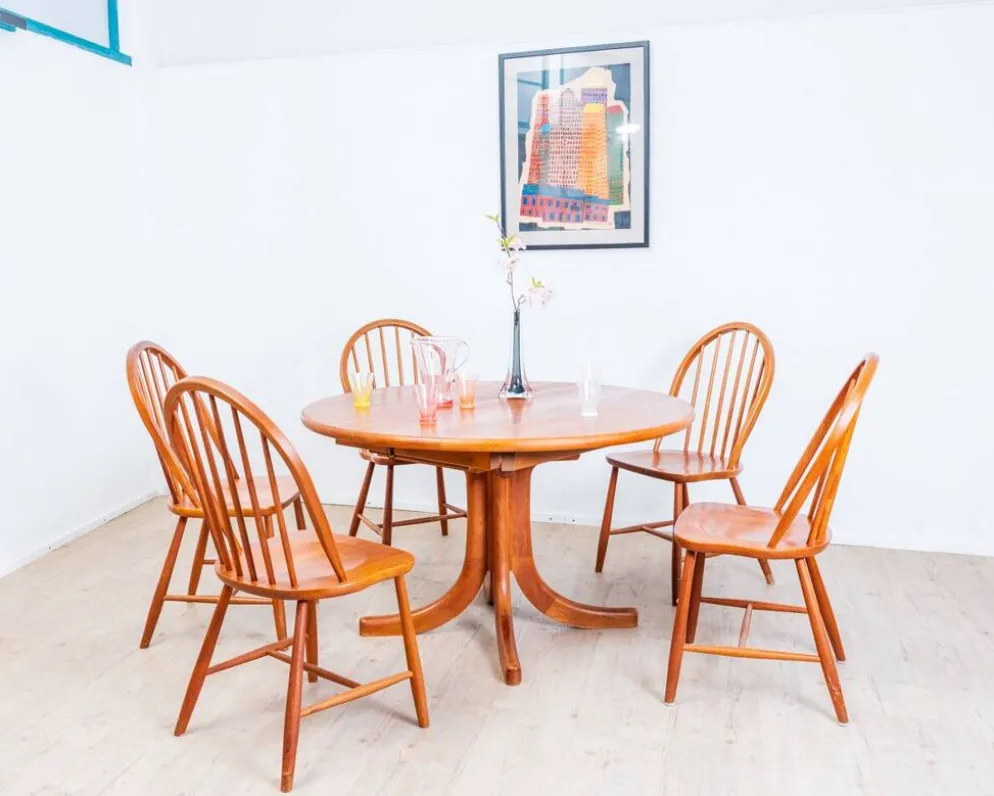 Table de salle à manger années 70 en teck massif, au design scandinave