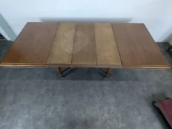 Table de salle à manger en acajou de style Art & Craft