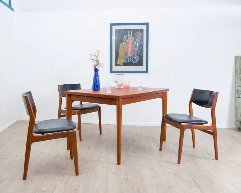 Table de salle à manger en teck, fabriquée au Danemark, par la société Glos