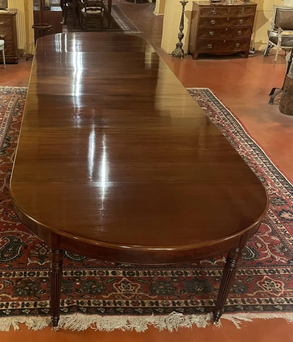 Table de salle à manger extensible d'époque Louis XVI en acajou à bandeau d
