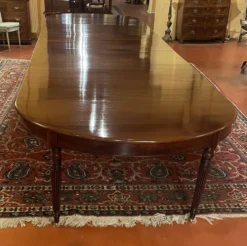 Table de salle à manger extensible d'époque Louis XVI en acajou à bandeau d