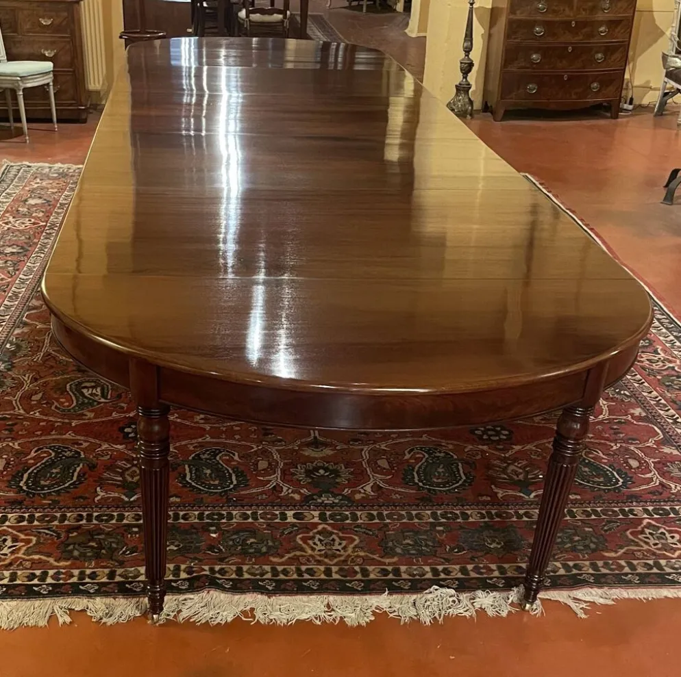 Table de salle à manger extensible d'époque Louis XVI en acajou à bandeau d