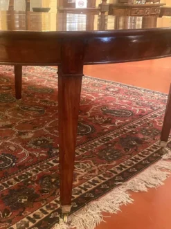 Table de salle à manger extensible d'époque Louis XVI en acajou à bandeau d