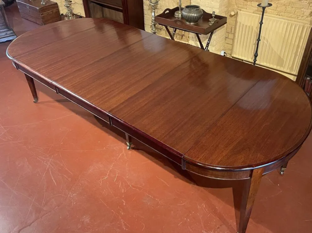 Table de salle à manger extensible Louis XVI en acajou à bandeau -19° siècl