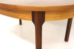 Table de salle à manger 