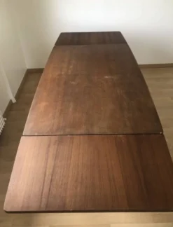 Table de salle à manger vintage
