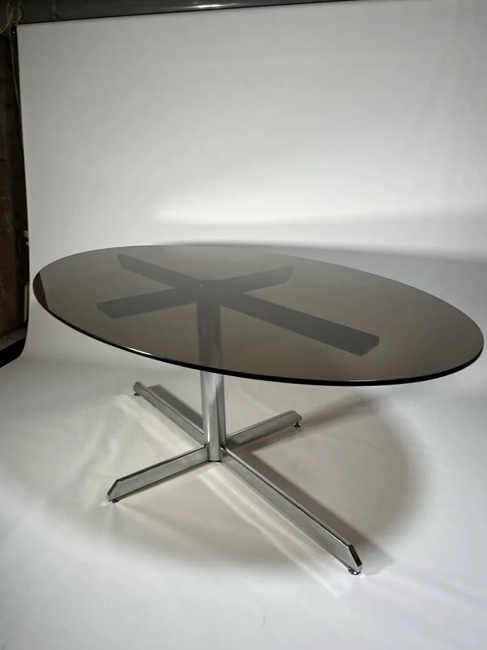 Table design attribué à Florence Knoll pour Roche Bobois 70's