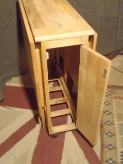 Table / desserte pliable.