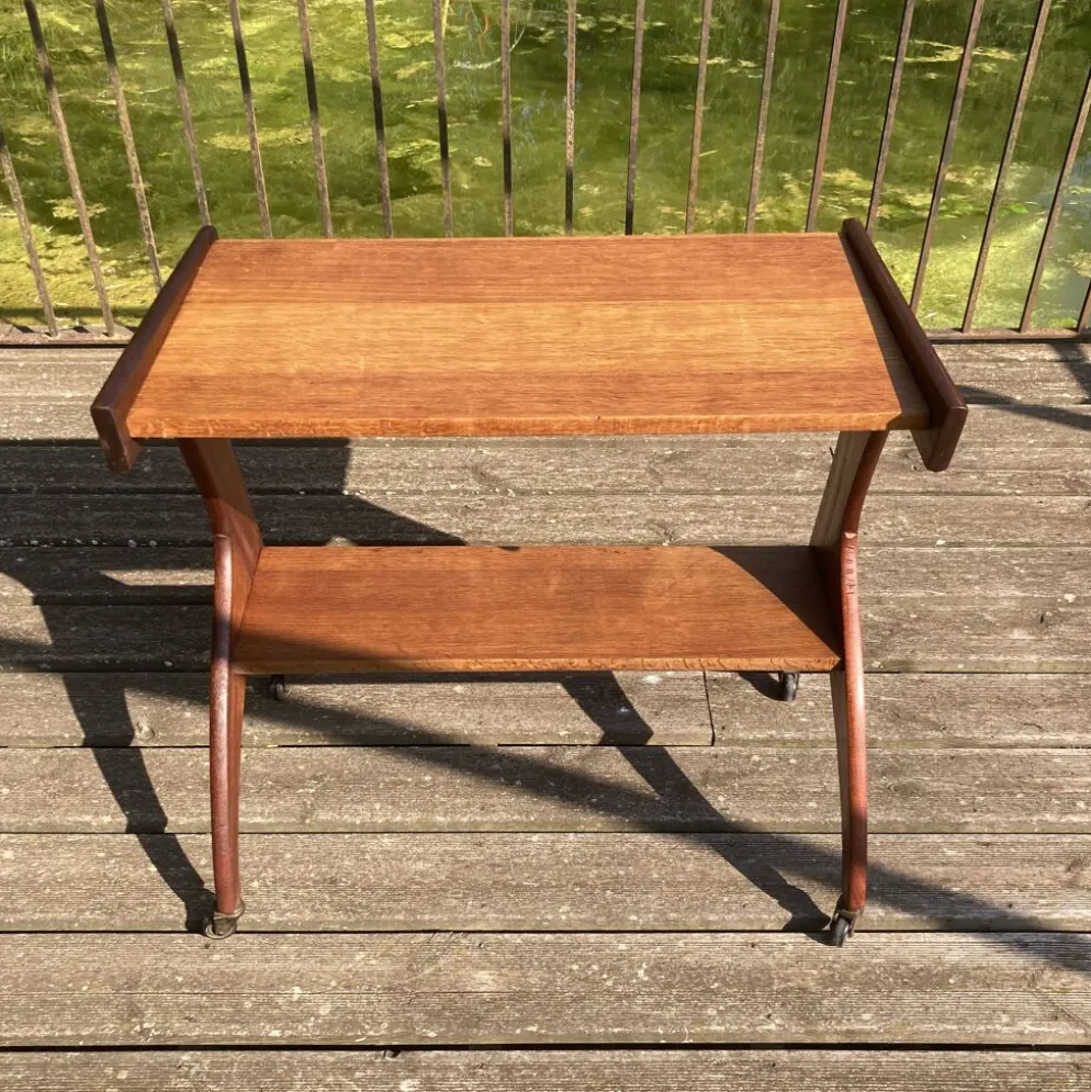 Table desserte à roulettes design 1950.